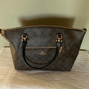 Coach handbag with detachable shoulder strap